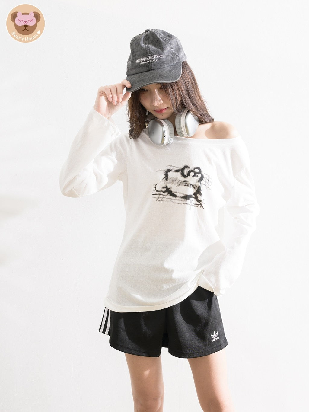 Hello Kitty เสื้อเเขนยาว ผ้าสลาฟบางนุ่ม ยืดได้ ใยผ้าตัวใหม่ ทรง oversize